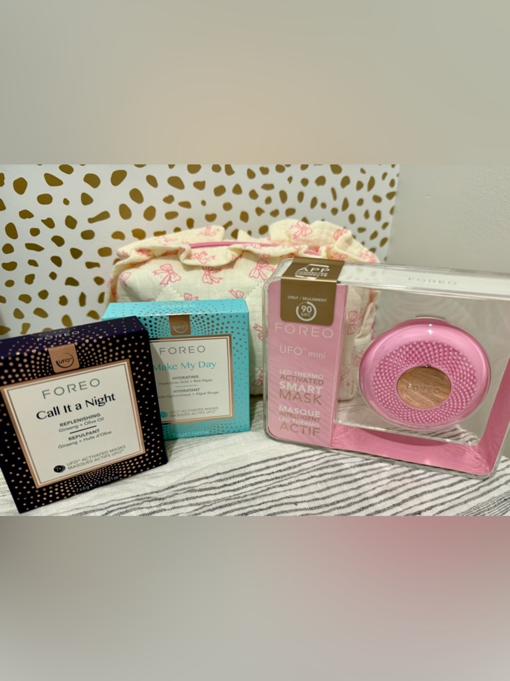 FOREO UFO Mini ‘Pamper Yourself’ Deluxe Skincare Bundle $100+ RV